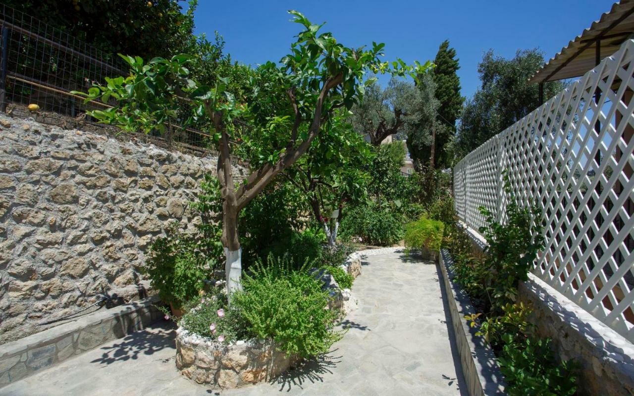 Thalassa Studios Παλαιοκαστρίτσα Εξωτερικό φωτογραφία